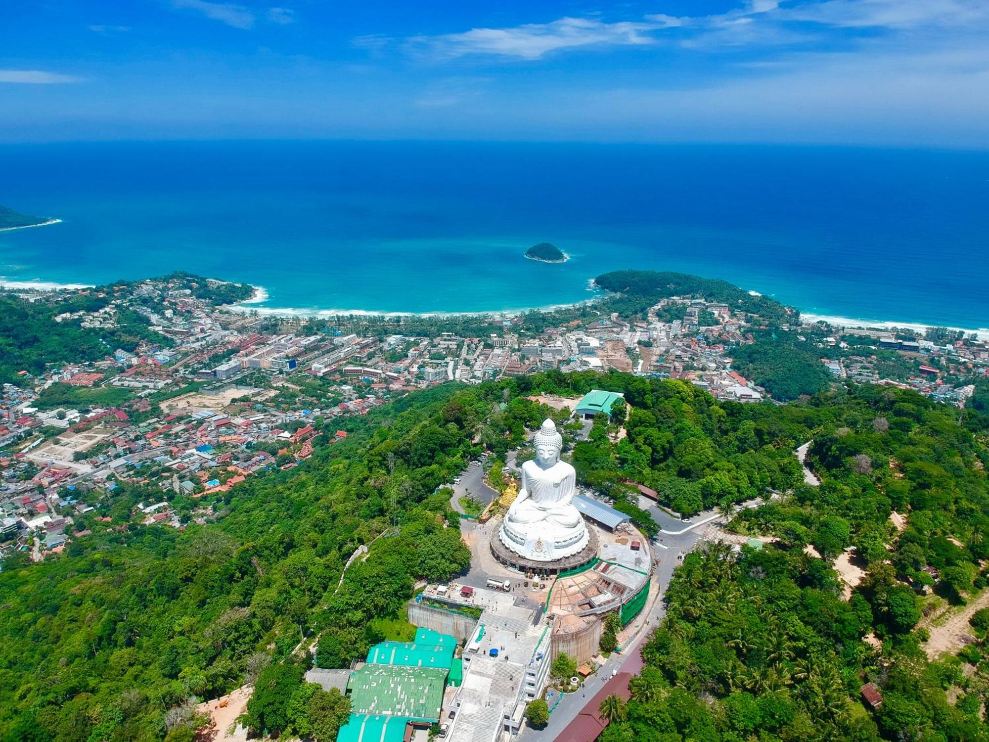 Готель Casa Del M Phuket - Newly Renovated Patong Екстер'єр фото