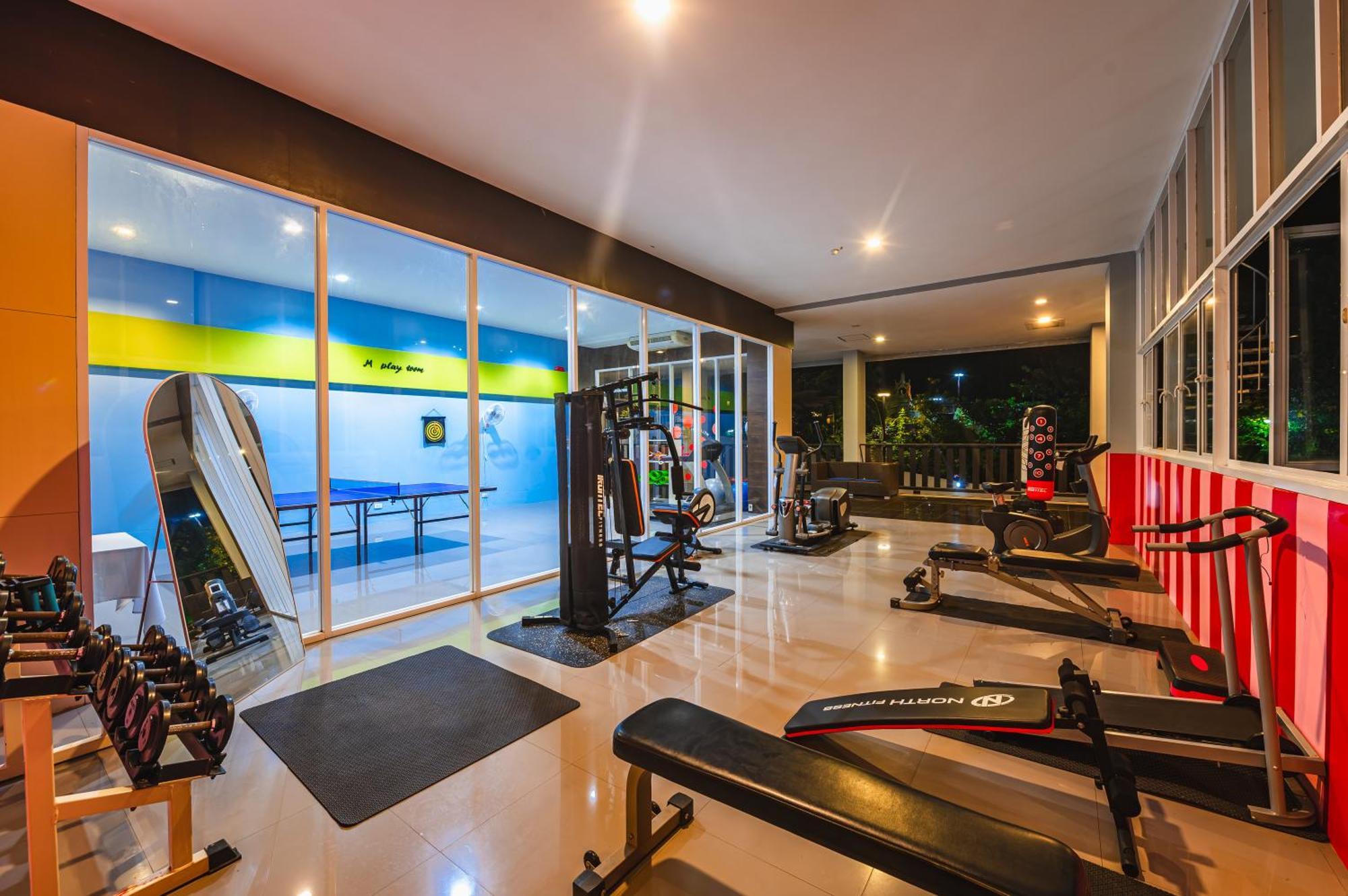 Готель Casa Del M Phuket - Newly Renovated Patong Екстер'єр фото