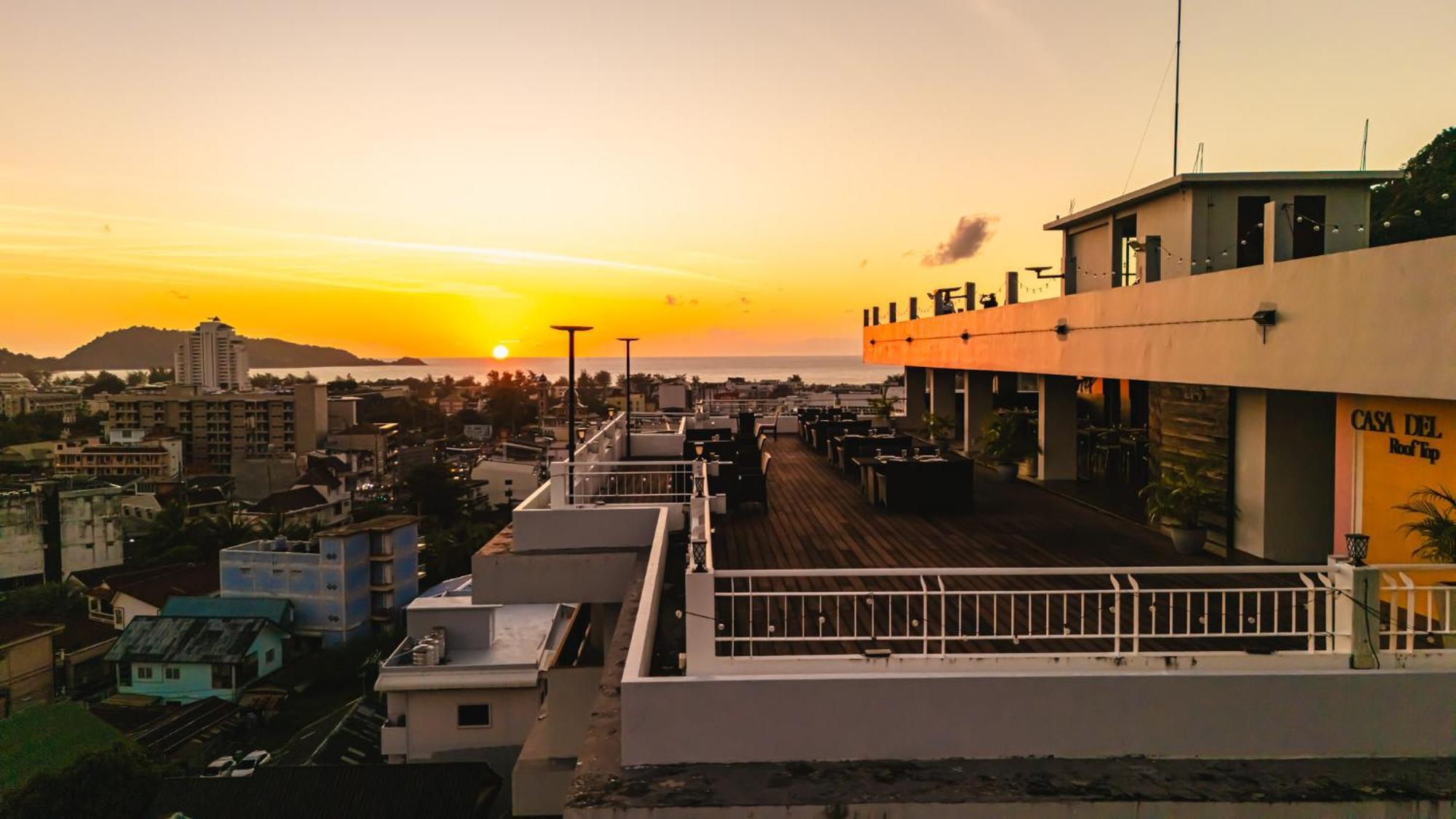 Готель Casa Del M Phuket - Newly Renovated Patong Екстер'єр фото